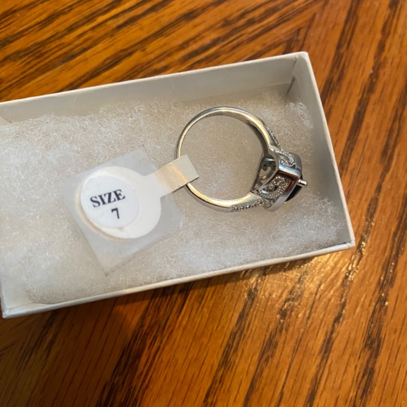 925 Sterling Silver Blue Sapphire and CZ ring - Picture 15 of 16